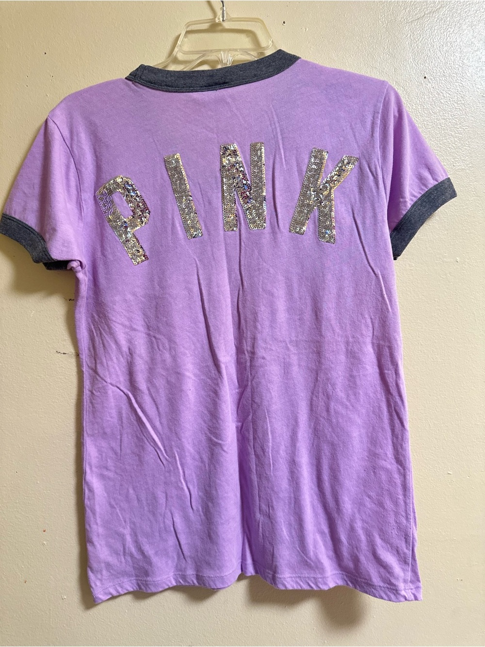 PINK Victoria's Secret Women’s Lavender Sequin Logo Ringer Tee Small